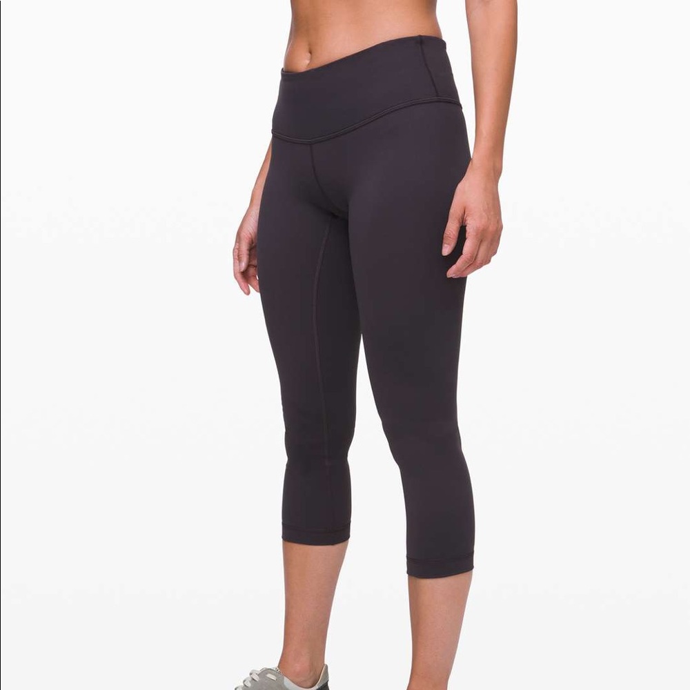 Lululemon Wunder Under Crop